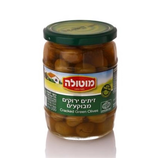 זיתים ירוקים מבוקעים